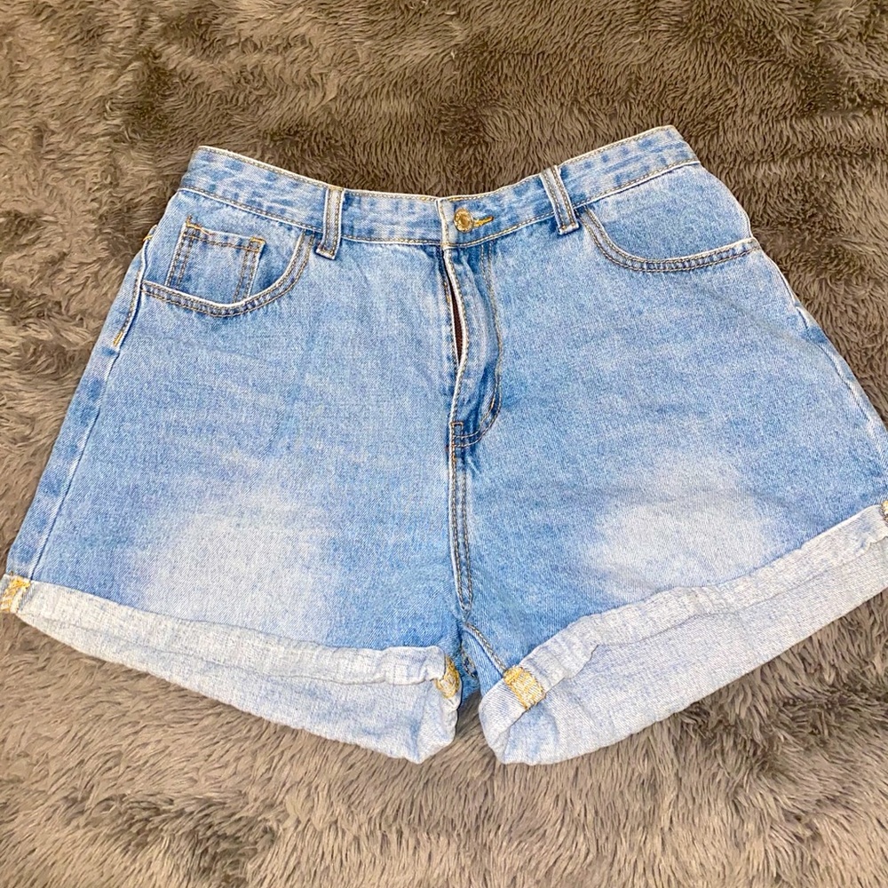 really cute flattering jean shorts